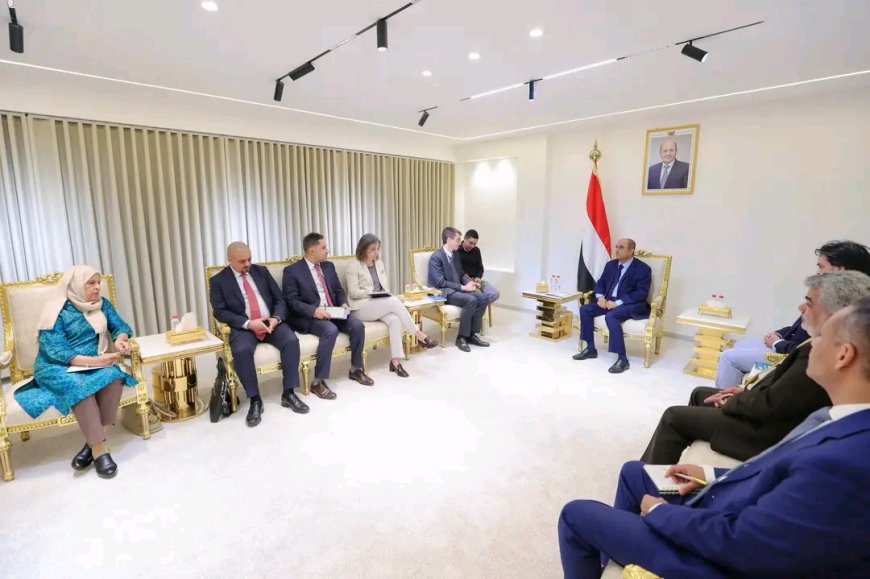 رئيس الوزراء يستقبل في عدن وفد البنك الدولي
