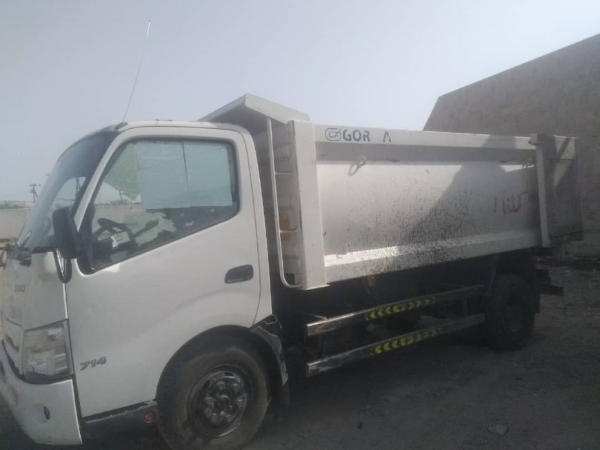 قوات الحزام الأمني زنجبار تستعيد سيارة لصندوق النظافة والتحسين بعد ساعة من اختطافها..