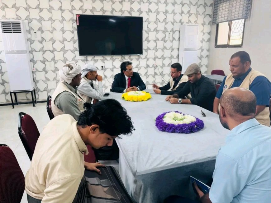 الوكيل الخليفي يبحث مع منظمة "يمن الخير" تعزيز التدخلات في قطاعات الصحة والمياه والطاقة البديله