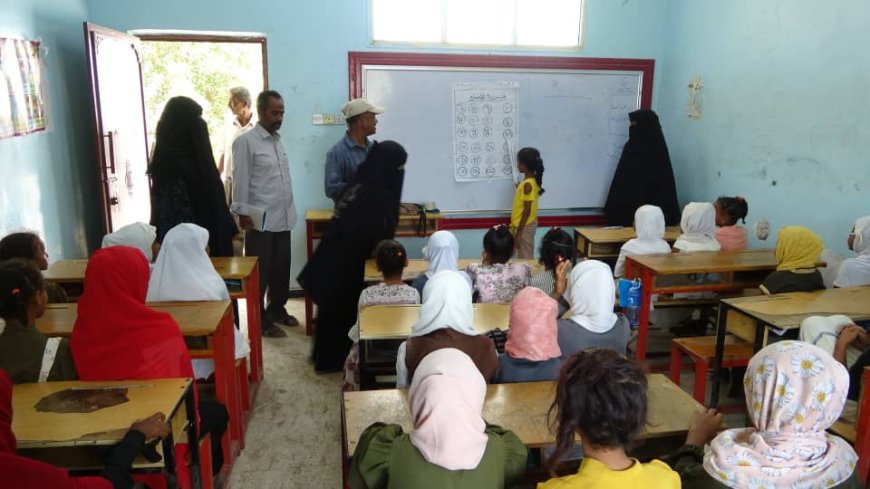 بحضور القائم بأعمال مدير تربية خنفر... مدرسة أبناء الفلاحين بالكود تختتم معرض الوسائل التعليمية