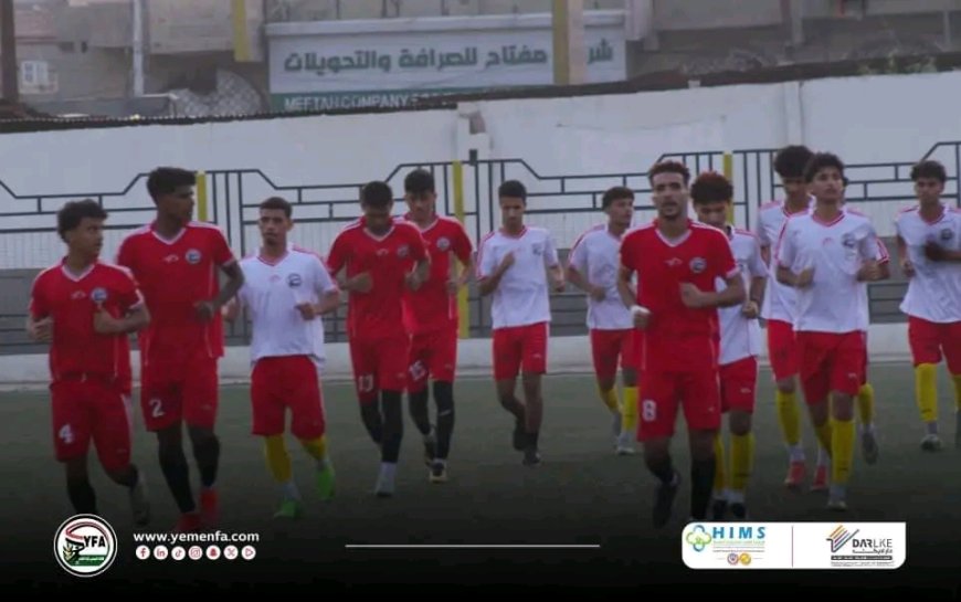 جرعة تدريبية صباحية للأحمر الشاب بمعسكر صنعاء