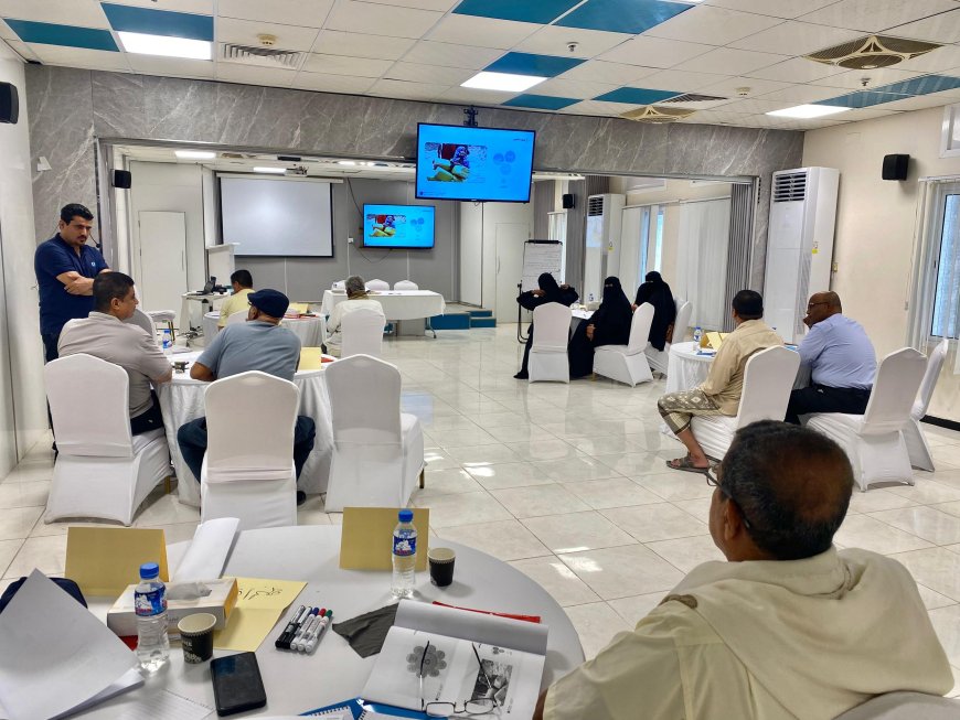 اللجنة الاستشارية بحضرموت تختتم دورة القيادة الفعالة بمدينة المكلا