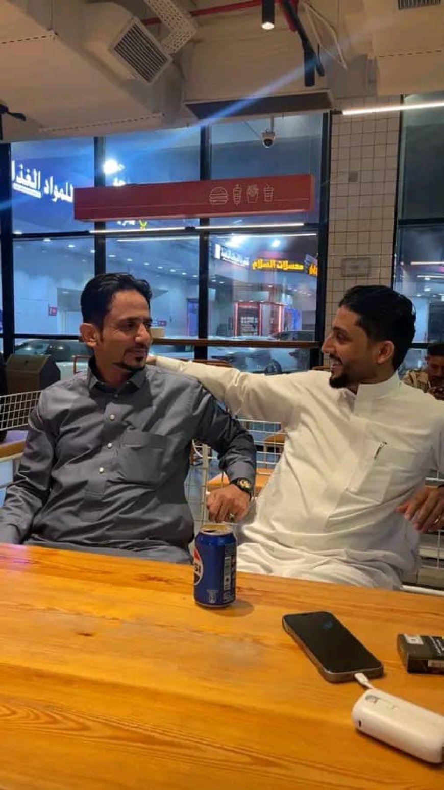 الشيخ صالح البوبكري يستقبل العميد حسين السعيدي في جدة ويشيد بكفاءته القيادية