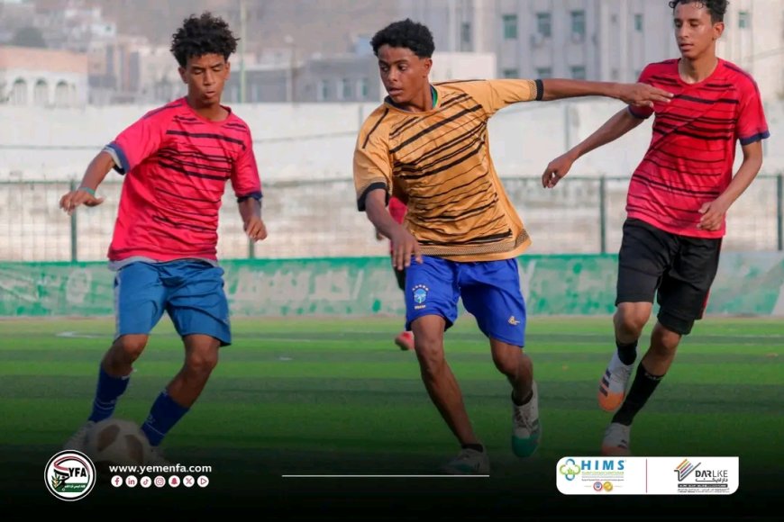 المدرب قيس يستكشف مواهب ساحل حضرموت على ملعب بارادم بالمكلا