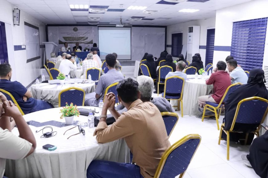 منسقية انتقالي جامعة حضرموت تنظّم حلقة نقاش حول واقع التعليم العام بالمحافظة