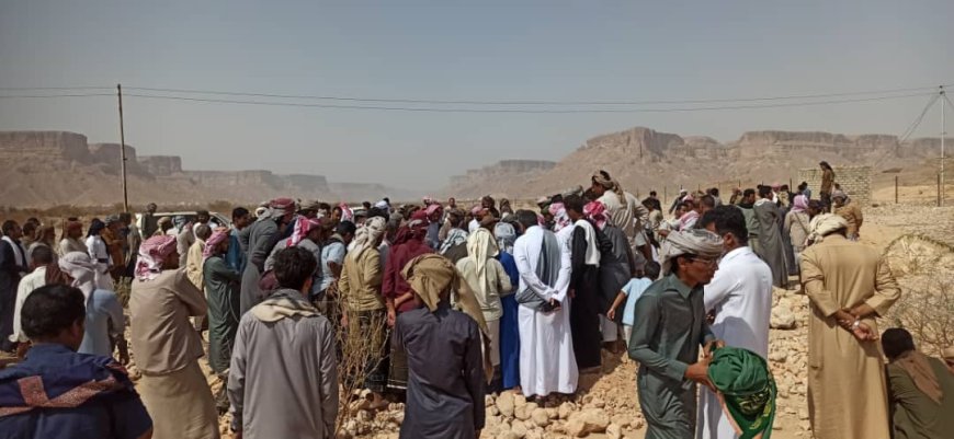 تشييع رسمي وشعبي مهيب لجثمان الفقيد المقدم أحمد بن مبارك بن غانم في مديرية رخية