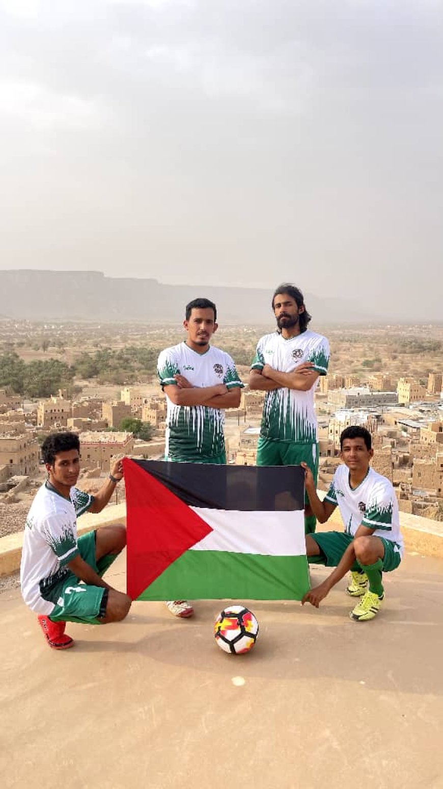 تدشين الزي الرسمي الجديد لفريق شباب الوحدة بمنطقة صنا وصوء بمديرية رخية