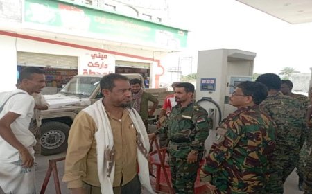 اليوسفي والمعلم والسعدي ينفذون نزول ميداني للمحلات التجارية والصرافات لضبط الأسعار بمدينة جعار