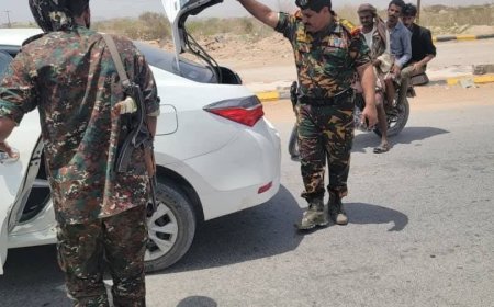 شرطة شبوة تبدأ تنفيذ قرار منع دخول السلاح إلى مدينة عتق لتعزيز الأمن والاستقرار