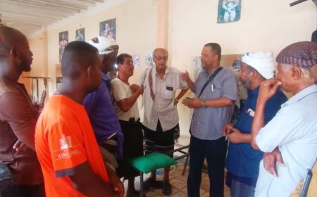 مدير مكتب الشباب والرياضة بلحج يواصل زياراته التفقدية لأندية المحافظة