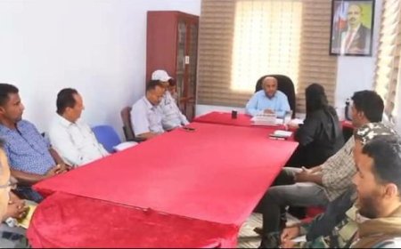 مدير عام الحصين يبحث مع ممثلي منظمة "أرضية مشتركة" تدخلات المنظمة في المديرية