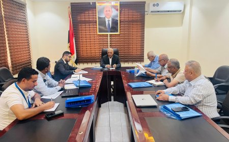 وزير المياه يبحث مع منظمة الهجرة الدولية التعاون المشترك ويلتقي مدير مؤسسة المياه في تعز