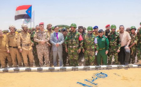 محافظ شبوة وقائد محور عتق ومدير عام الشرطة يشهدون المشروع التكتيكي الناري لقوات الدفاع ويشيدون بجاهزيتها واحترافيتها العالية 