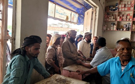 لحج.. إغلاق عدد من المحلات التجارية المخالفة بمديرية طور الباحة