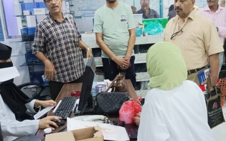 فرق التفتيش والرقابة الصحية بعدن تنفذ حملات رقابية لضبط اسعار الأدوية في جميع المديريات