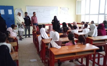 انتقالي لحج يتفقد الاستعدادات النهائية لانطلاق المخيم الصيفي التعليمي للبنات في الحوطة