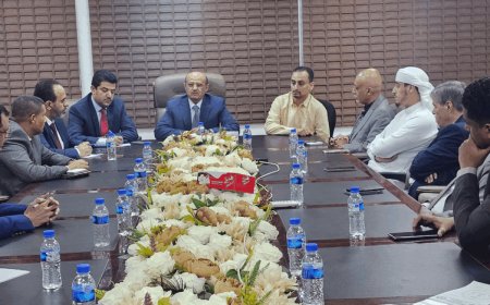 محافظ البنك المركزي يلتقي مسؤولي البنوك العاملة ويبحث آلية تمويل وتنظيم الاستيراد