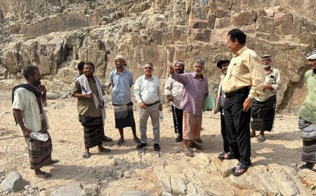 وكيل وزارة الزراعة والأسماك ومدير مشروع الأشغال ينفذان زيارة ميدانية لوادي ذر بلحج ويعتمدان حاجز مائي