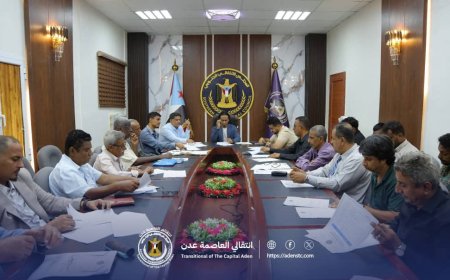 اجتماع انتقالي العاصمة عدن يناقش مستجدات الأوضاع وجهود الحملات الرقابية لضبط الأسعار