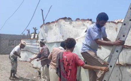 كهرباء أبين تواصل جهودها لتحسين شبكة الكهرباء في منطقة الشيخ عبدالله رغم التحديات