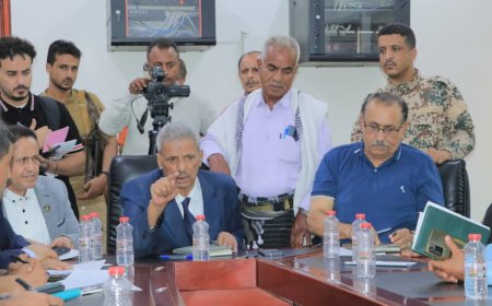 تحركات رسمية في لحج واتخاذ قرارات حاسمة لضبط أسعار السوق ومكافحة المضاربة بالعملة.