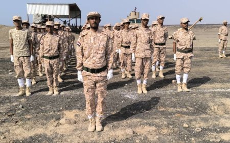 وحدات من اللواء الثاني دعم وإسناد تنفذ عرضًا عسكريًا مهيبًا يعكس جاهزيتها القتالية