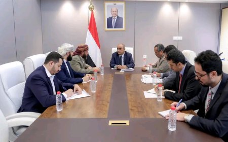 رئيس الوزراء يوجه وزارة الأوقاف بإجراء إصلاحات جذرية في ملف الحج والعمرة