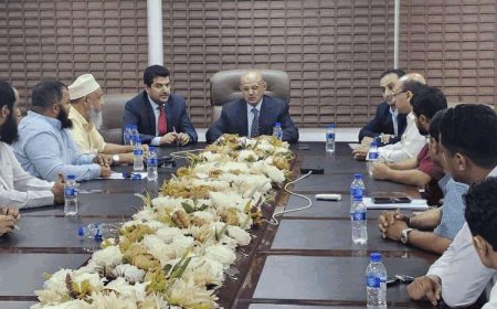 محافظ البنك المركزي يبحث مع جمعية الصرافين آلية تنظيم تمويل الواردات