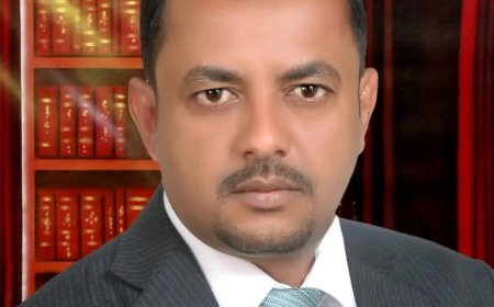 رئيس جامعة لحج يُعزّي في وفاة الدكتور وائل شكري