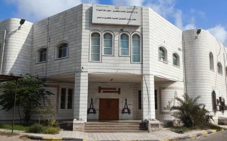 مدير عام مكتب أشغال عدن م. وليد الصراري يحذر من قيام "نصابين" بإنتحال شخصيته بغرض الابتزاز