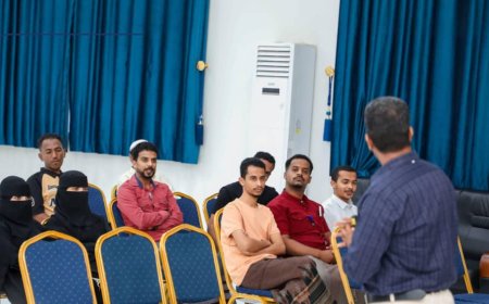 محاضرة علمية في الشحر تسلط الضوء على أسرار تحويل مشاريع التخرج إلى أبحاث قابلة للنشر