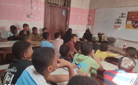 تحت اشراف مكتب الشؤون الاجتماعية وبالتنسيق مع مؤسسة البركة...مديرة ادارة المراه والطفل تنفذ حلقة نقاشية لليافعين والاطفال وتنفذ جلسة توعوية للامهات