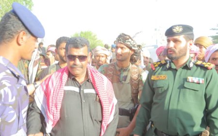 قائد قوات حماية حضرموت يشارك في مراسيم تشييع العقيد أنيس التميمي