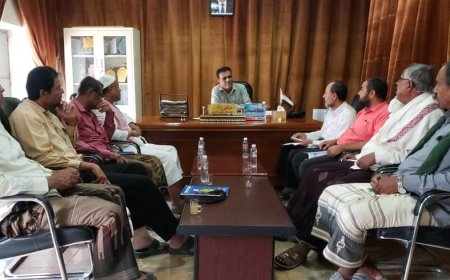 مدير عام مديرية القطن يلتقي مدير عام صندوق صيانة الطرق بالوادي و الصحراء