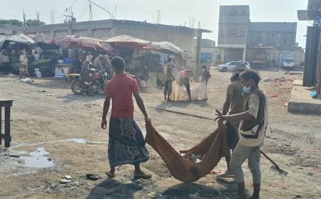 بتوجيهات محافظ أبين.. صندوق النظافة ينفذ حملة نظافة بمدينة شقرة