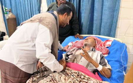 الوزير العكبري يطمئن على صحة العميد باشادي في عدن