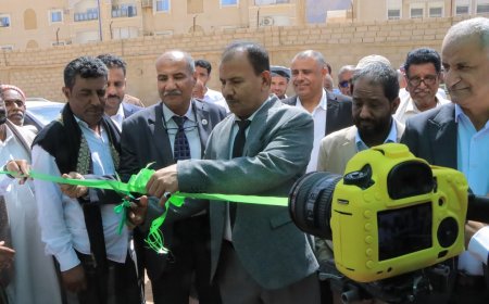 الوكيل العامري يفتتح معرض النخيل والتمور والخيمة التسويقية والقرية التراثية بسيئون