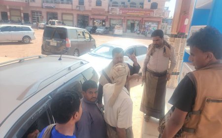 مدير عام مديرية رضوم يشدد على الالتزام بتسعيرة المشتقات النفطية المحددة من قبل شركة النفط بالمحافظة