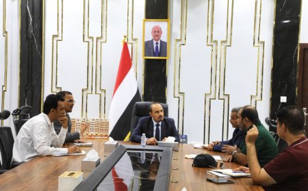 محافظ حضرموت يترأس اجتماعا لمناقشة الصعوبات التي تواجه قطاع الكهرباء بالمحافظة