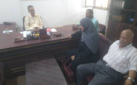 مدير عام مستشفى الأمراض النفسية والعصبية يلتقي رئيسة القسم الهندسي بمكتب صحة عدن