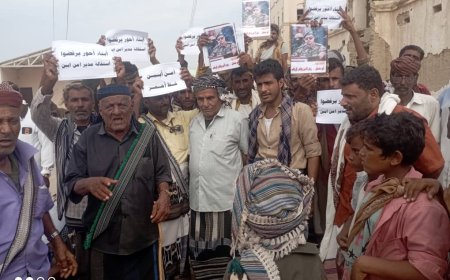 مشايخ وقيادات من أحور ينظمون وقفة تضامنية مع العميد أبو مشعل الكازمي