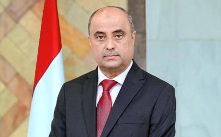 رئيس الوزراء يغادر إلى العاصمة الأردنية عمّان في زيارة عمل رسمية