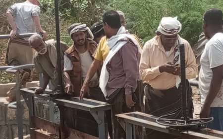 مدير عام خنفر ومدير عام وحدة الري أبين ومدير مكتب الزراعة بالمديرية  يتفقدون قنوات الري