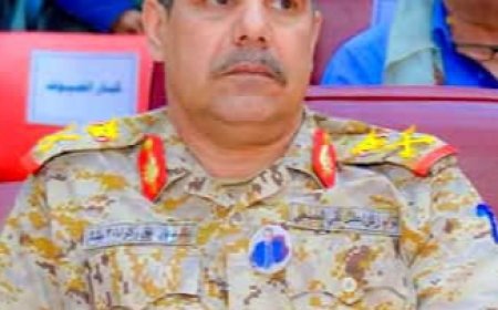 قائد محور عتق يبعث برقية تعزية إلى رئيس نيابة استئناف محافظة شبوة في وفاة والده