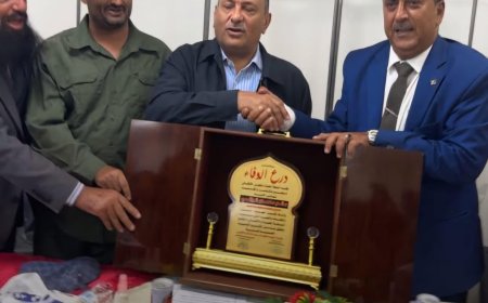 السلطة المحلية والمجلس الانتقالي في يافع لبعوس يكرمان نائب وزير الصناعة سالم الوالي بدرع الوفاء