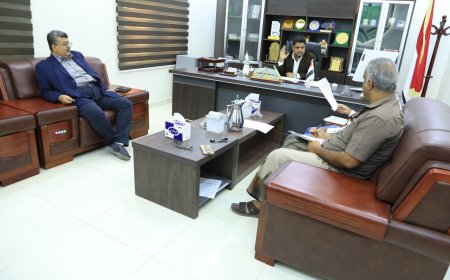 رئيس جامعة المهرة يترأس اجتماع لجنة القبول بالجامعة