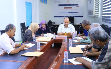 صندوق تنمية المهارات بعدن يفتح مظاريف العروض المالية والفنية للمعاهد لتنفيذ برامج التدريب للعام 2025م