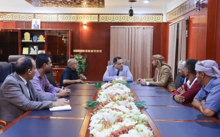 وزير الزراعة والري والثروة السمكية يبحث مع قيادة مصائد شبوة التحديات وخطط تطوير القطاع السمكي