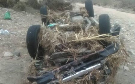 سيول جارفة تجرف سيارة في وادي بن سعد شرق أحور ونجاة أسرة مكونة من 10 أفراد