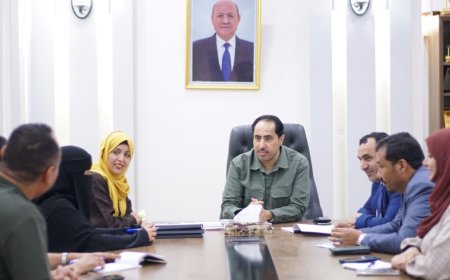 الوزير البكري يناقش مع "مؤسسة ومركز أيادي العطاء" سبل التعاون المشترك
